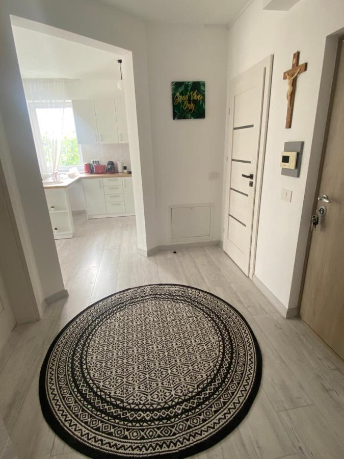 Good Vibes Apartment Gran Varadino Esterno foto